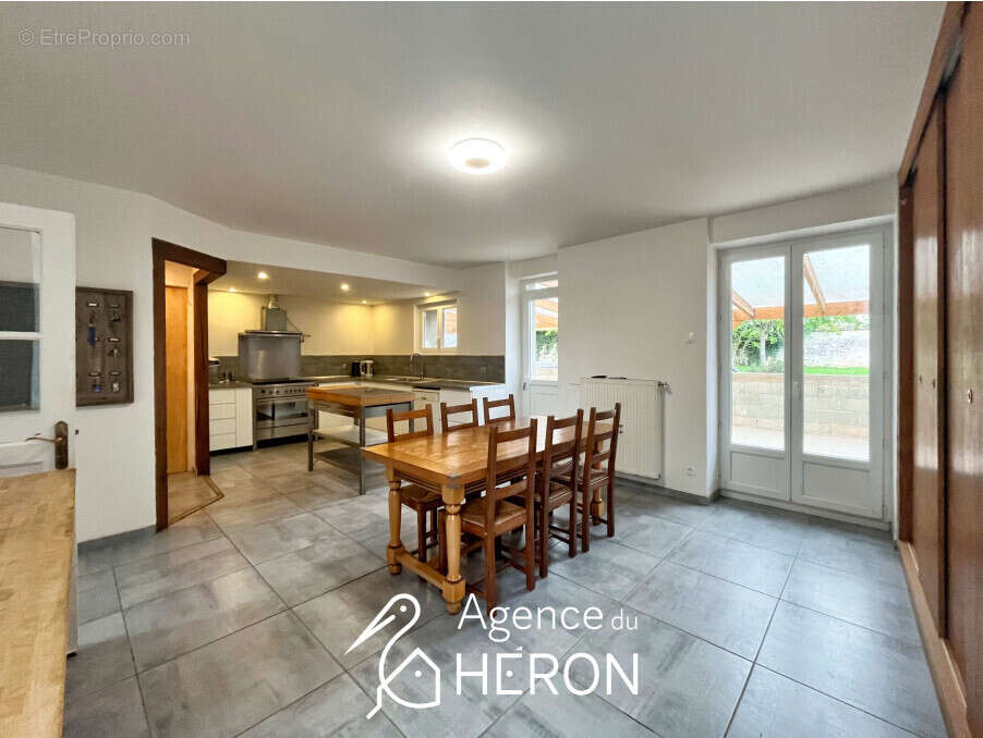 Maison à GUERCHEVILLE