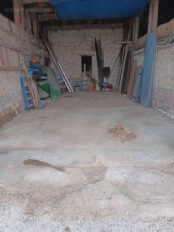 Maison à LONGEPIERRE