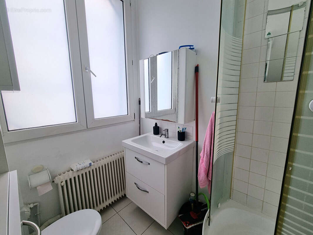 Appartement à PARIS-14E