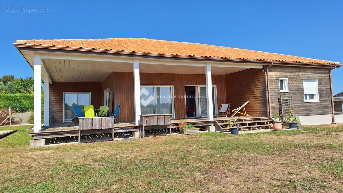 Maison à COLOMBIERS