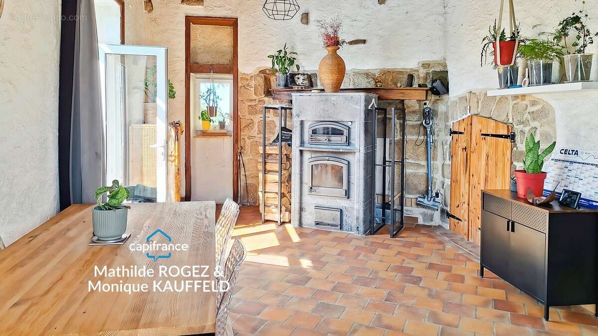 Maison 97 m² + 2ème maison à rénover – 6000 m² terrain – Saint-Gervais-sous-Meymont - photo 6