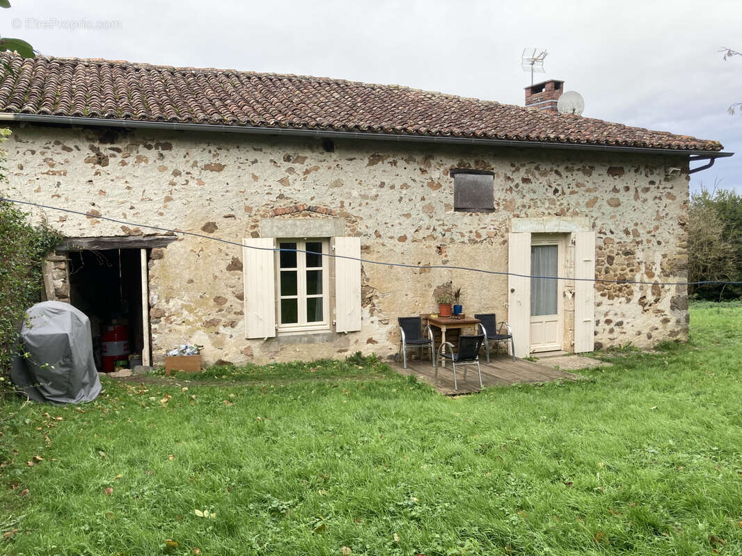 Appartement à SAINT-MAURICE-DES-LIONS