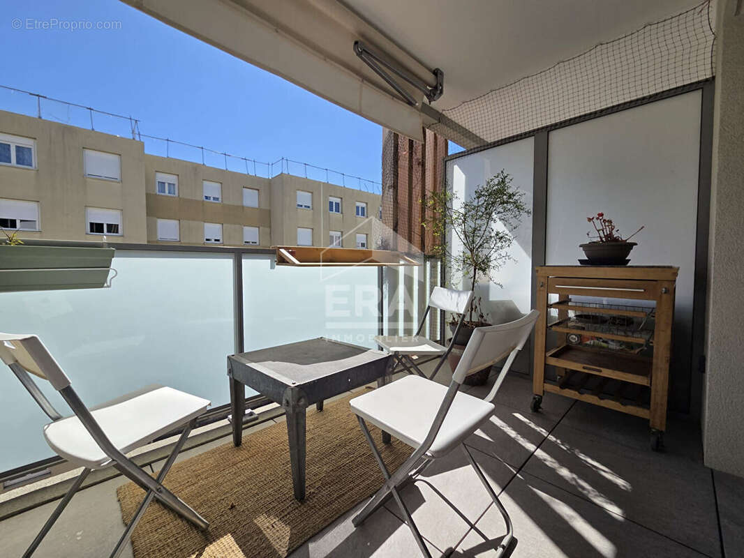 Appartement à SAINT-LAURENT-DU-VAR