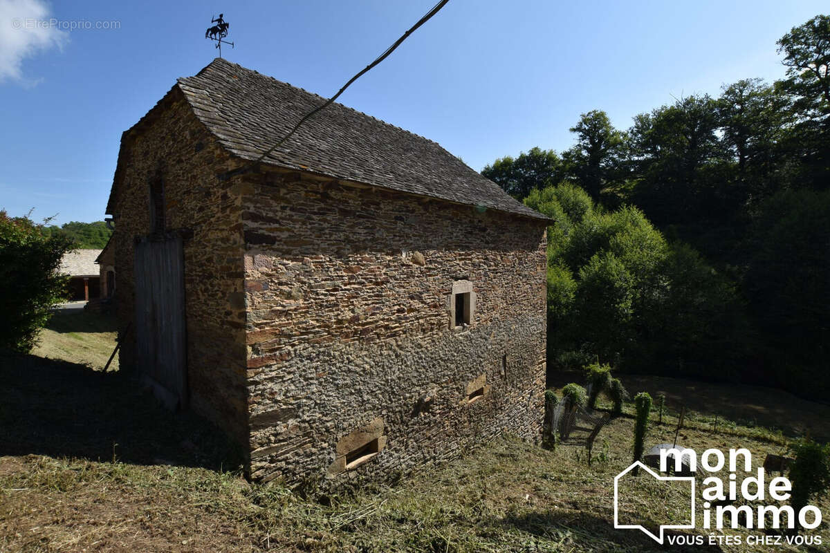 Maison à QUINS