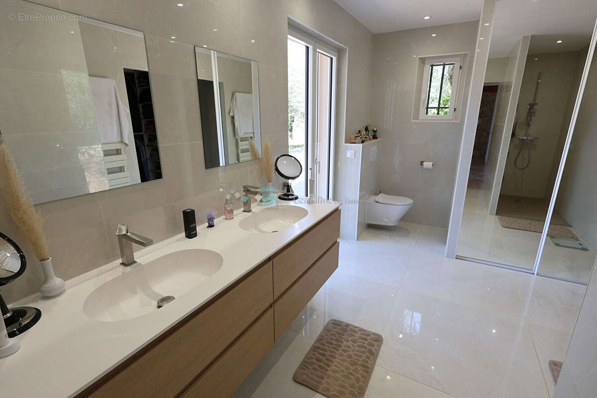 Maison à PEYMEINADE