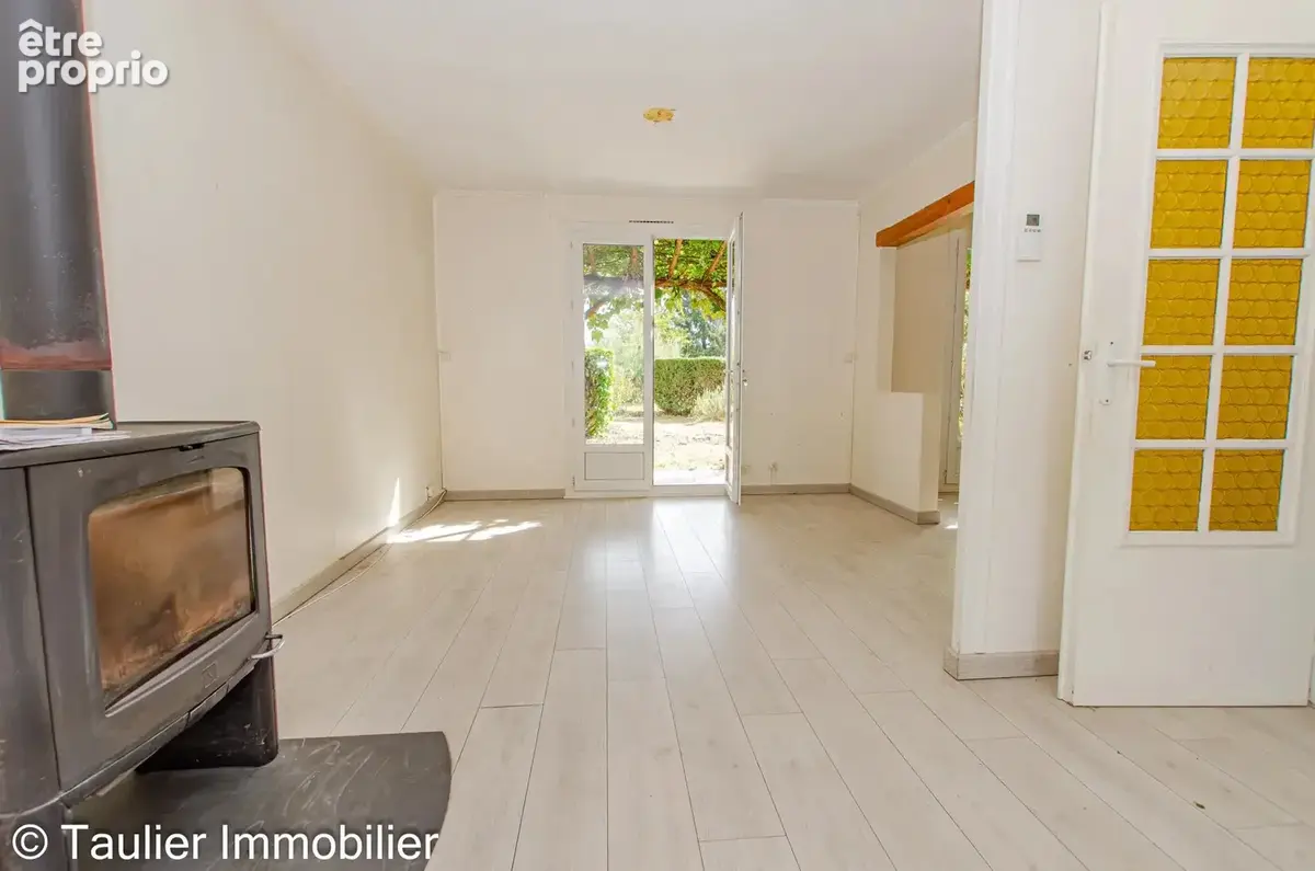 Maison T4 avec jardin et garage, à rafraîchir - photo 7
