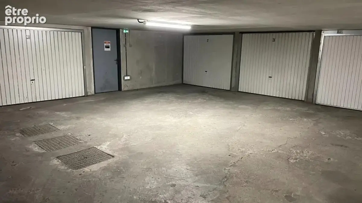 A vendre garage en sous-sol - Boulevard Yves Farge - photo 4