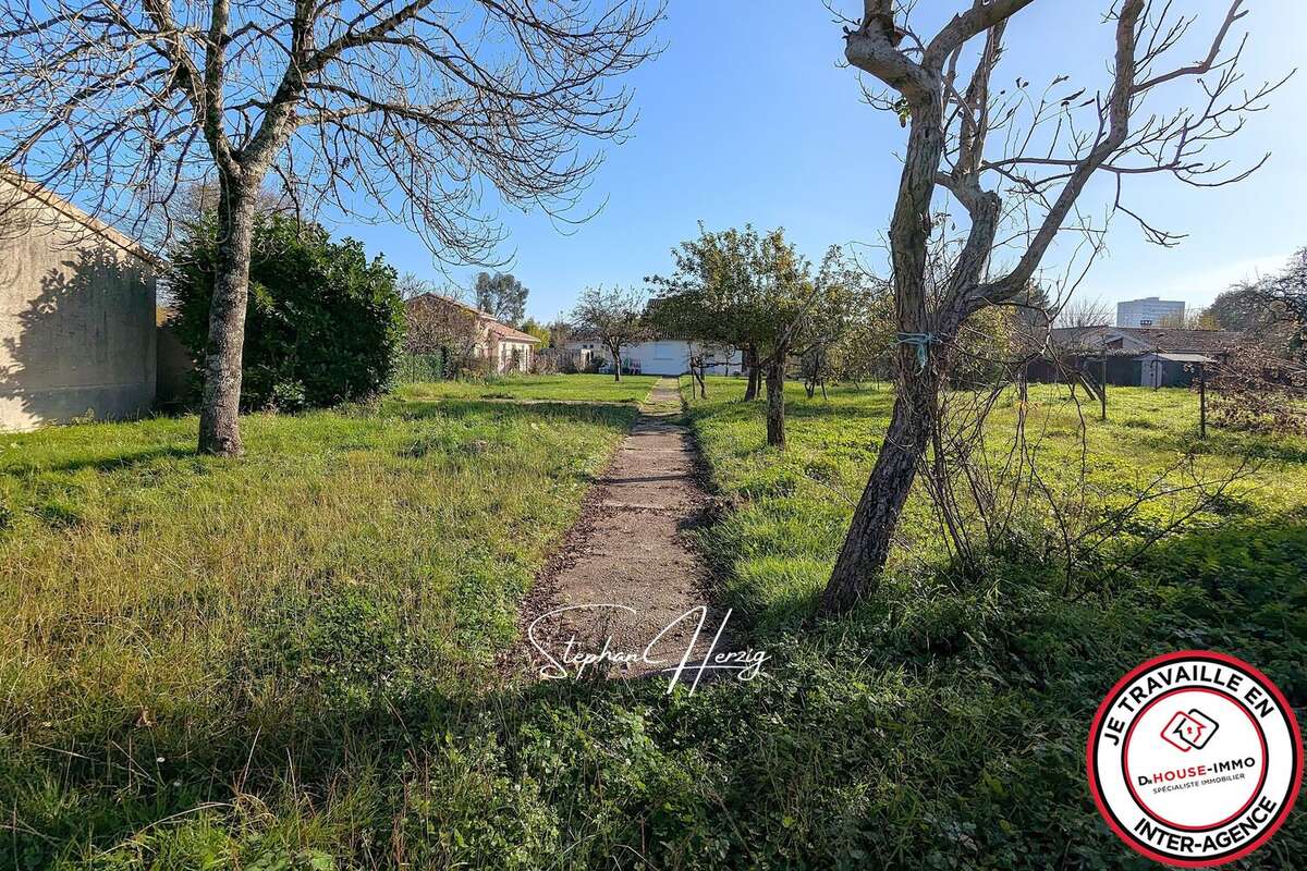 Terrain 826 m² à Lormont  - photo 8