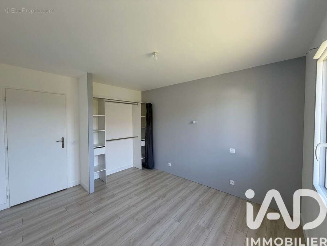 Maison 101 m² à Neuville-De-Poitou  - photo 7