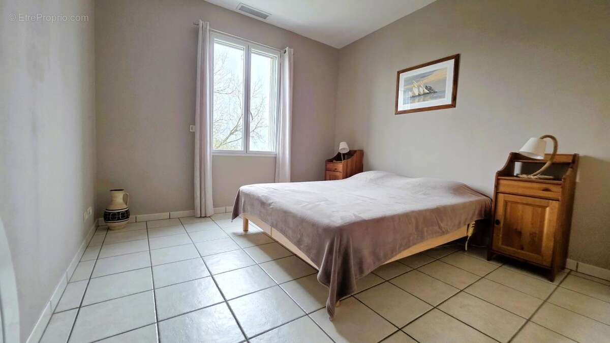 Maison à CASTELNAU-DE-MONTMIRAL