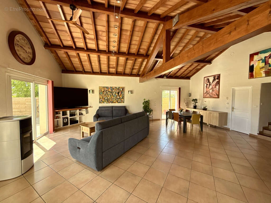 Maison à BOURG-LES-VALENCE