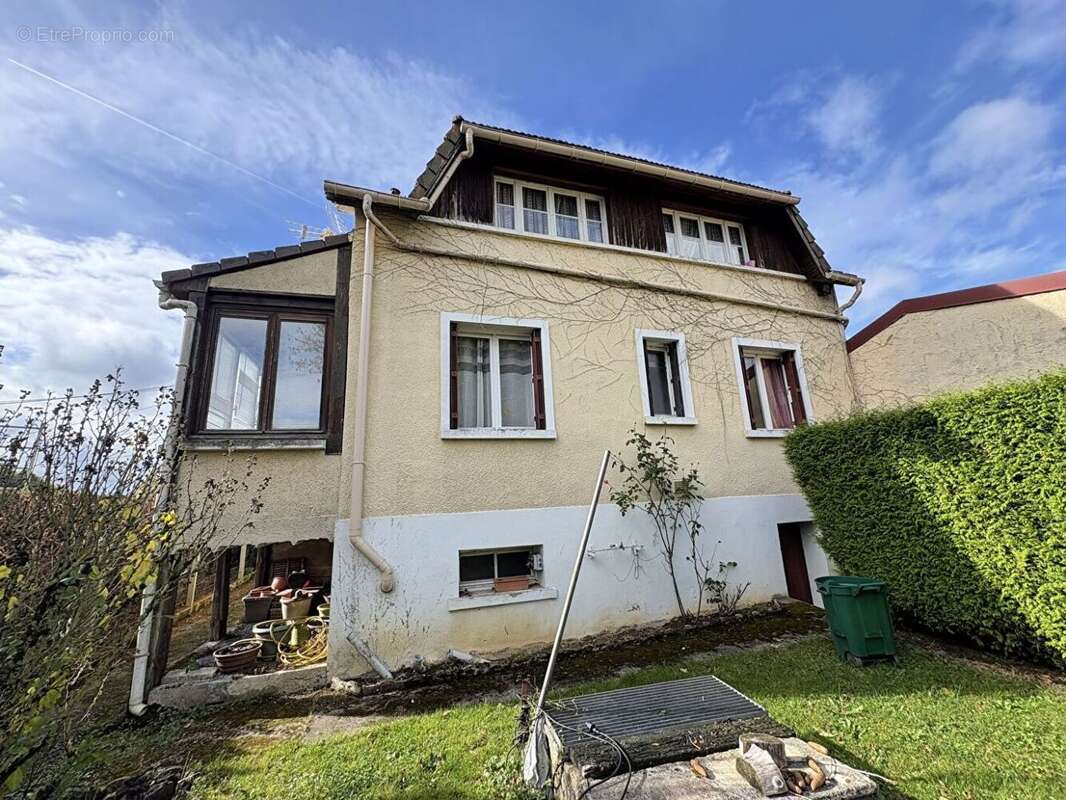 57918762c.jpg - Maison à SAINTE-GENEVIEVE
