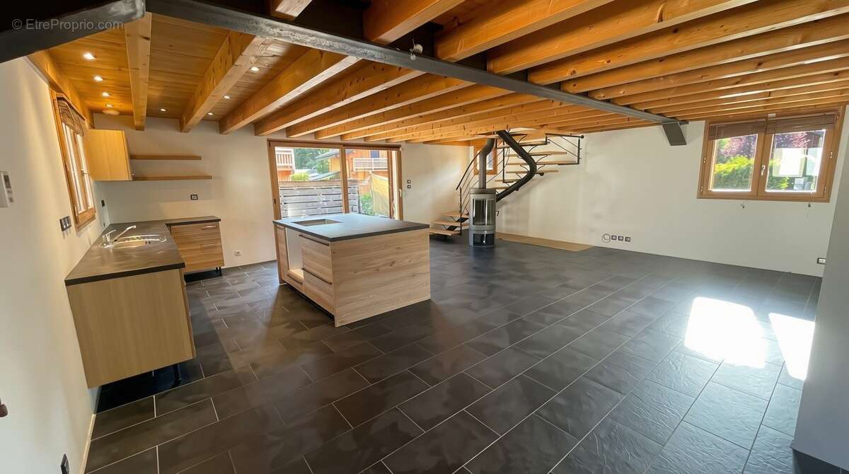 Maison 123 m² à Samoens  - photo 3