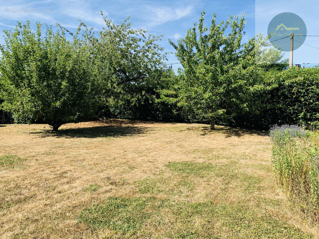 Maison 130 m² à Vallery  - photo 2