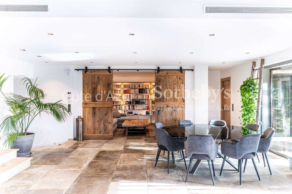 Maison à MOUGINS