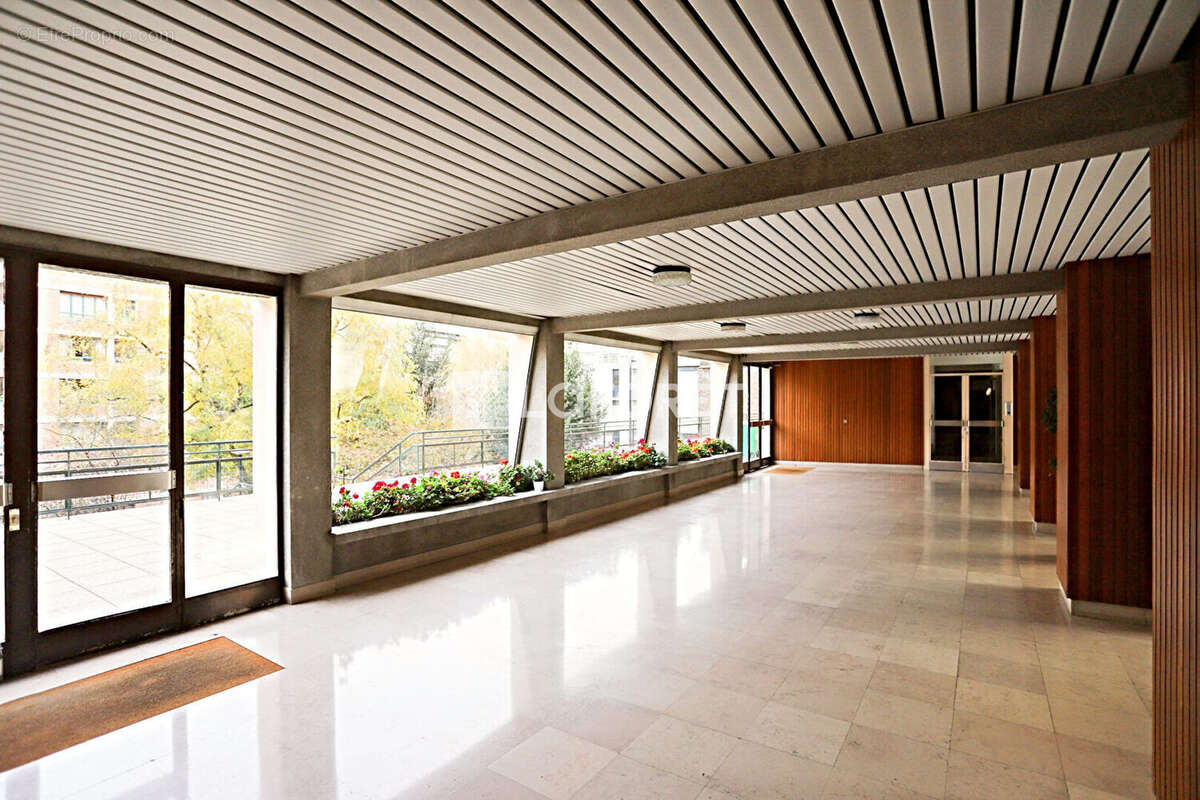 Appartement à PARIS-14E