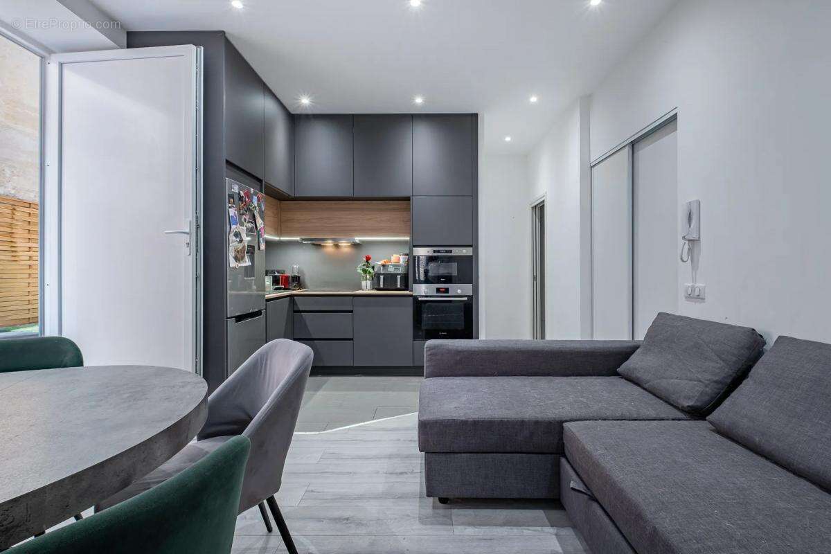 Appartement à BEAUSOLEIL