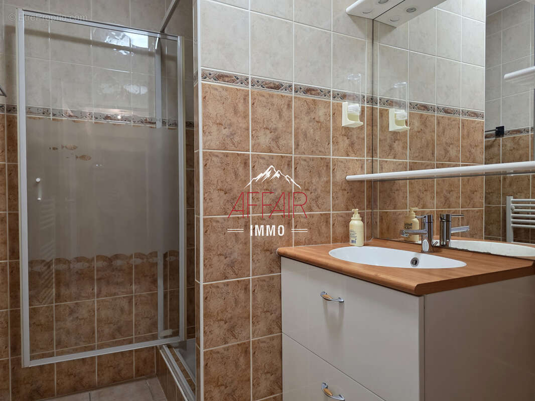 Appartement à CRANVES-SALES