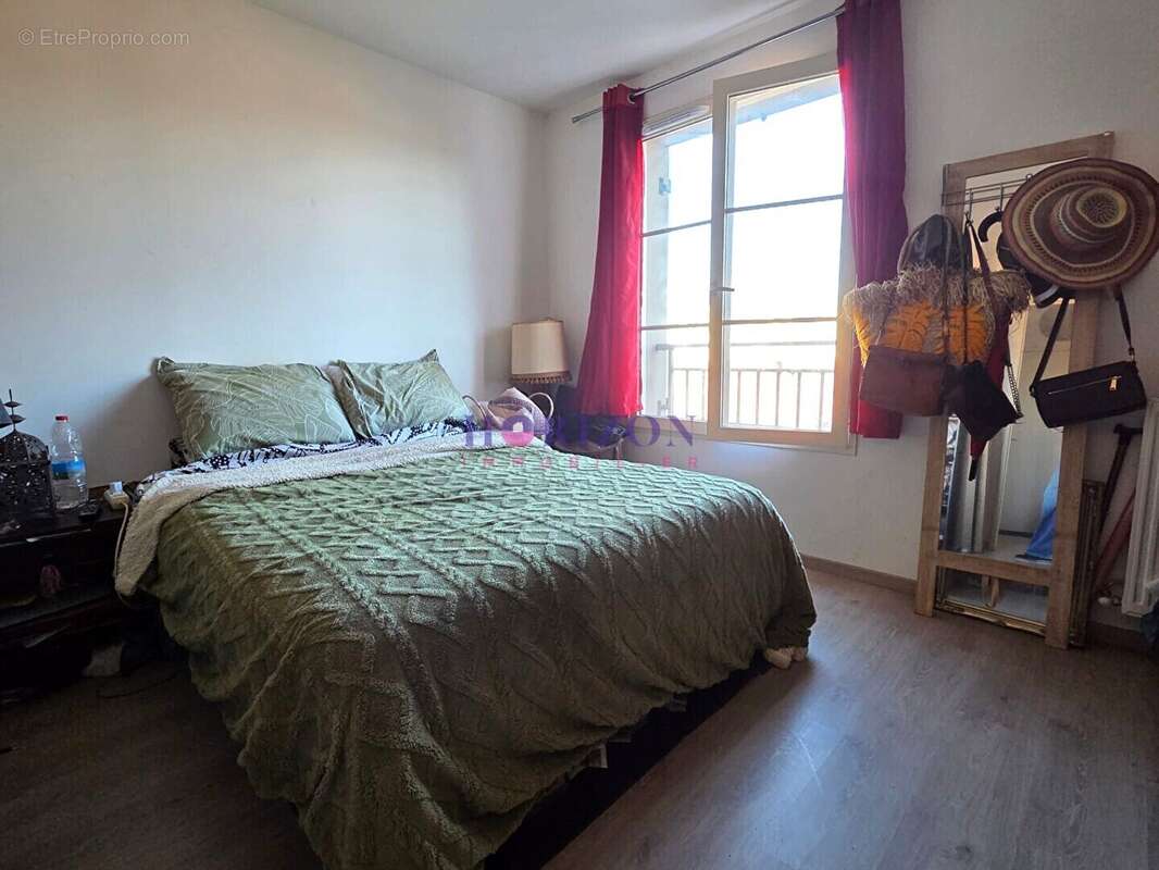 Appartement à LA CHAPELLE-EN-SERVAL