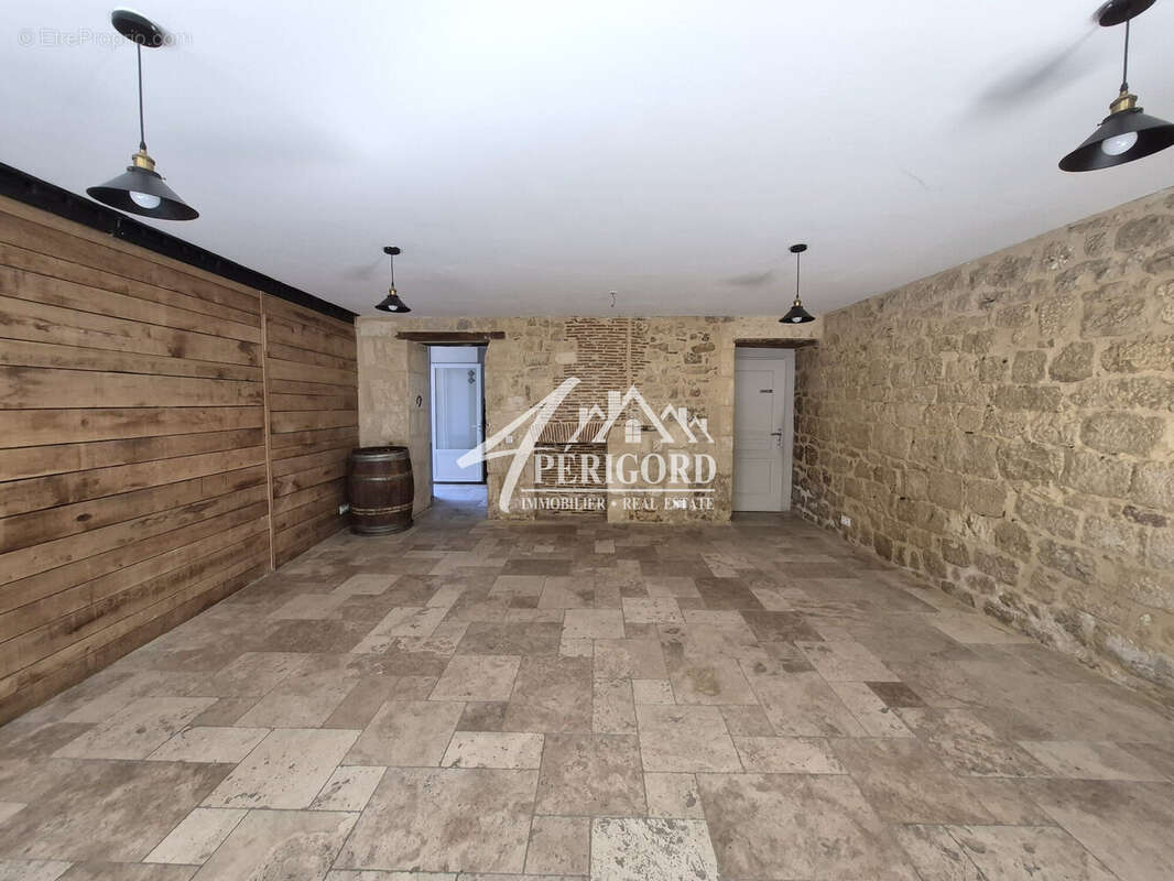 Appartement à LALINDE