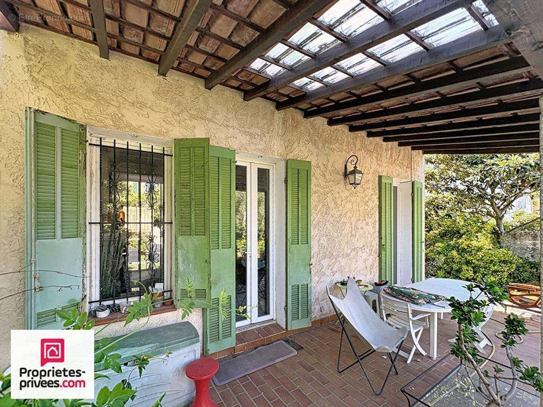 Pointe rouge Villa T4 + T2 + Garage sur 347 m² de terrain - photo 6