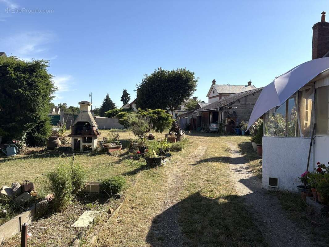 Maison 108 m² à Les Bordes  - photo 4