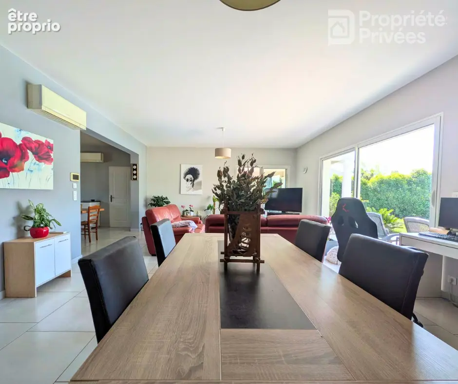 Villa plain pied avec piscine et double garage dans un quartier calme ! - photo 14