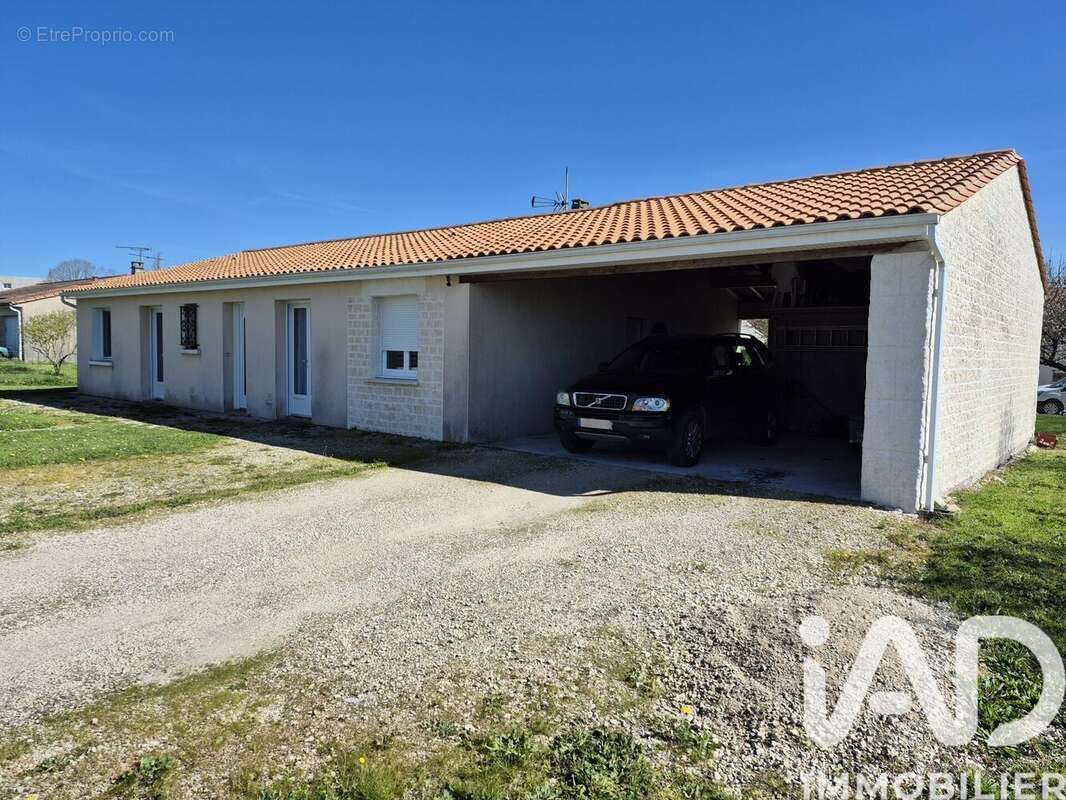 Photo 3 - Maison à VILLEFAGNAN