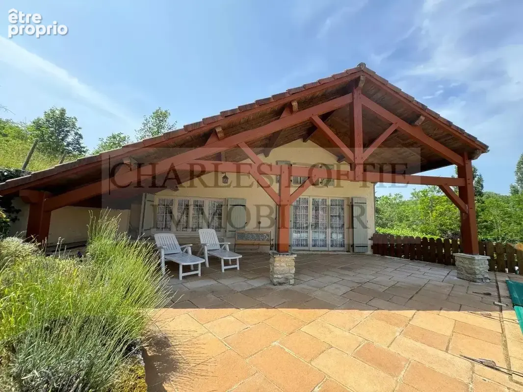 Jolie maison avec piscine et maison d'invités sur plus de 4000 m² de terrain, en Bouriane - photo 3
