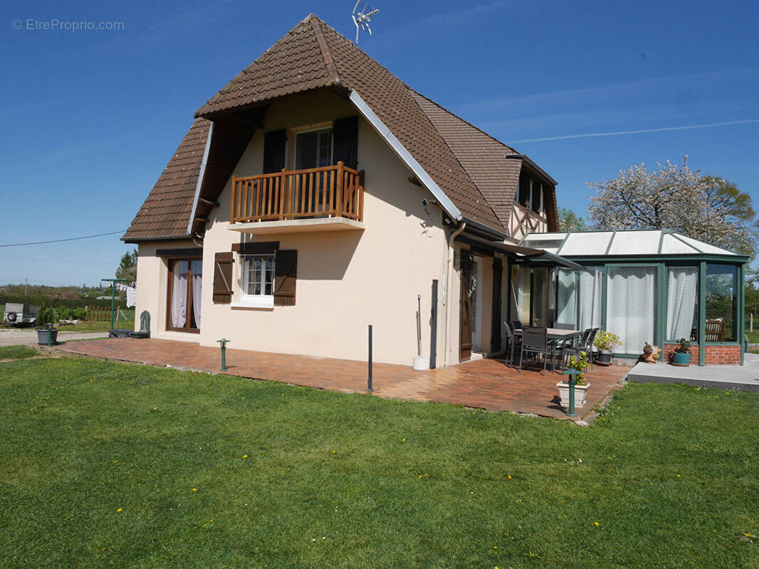 Maison à VILLERS-ECALLES