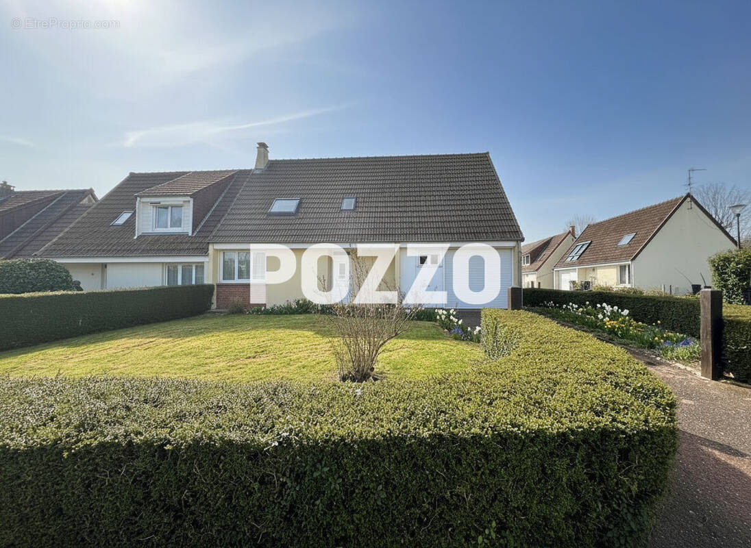 Maison à HEROUVILLE-SAINT-CLAIR