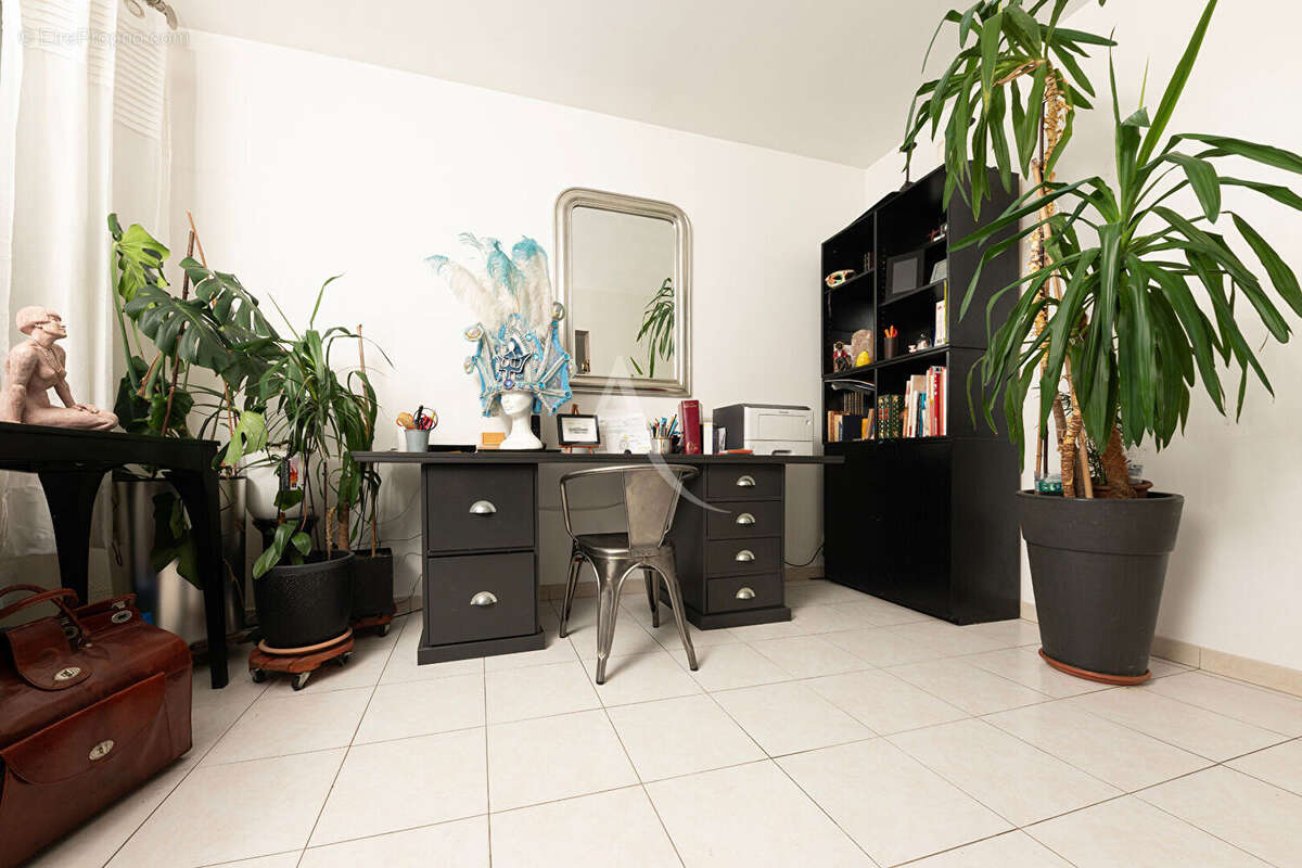 Maison à VAIRES-SUR-MARNE