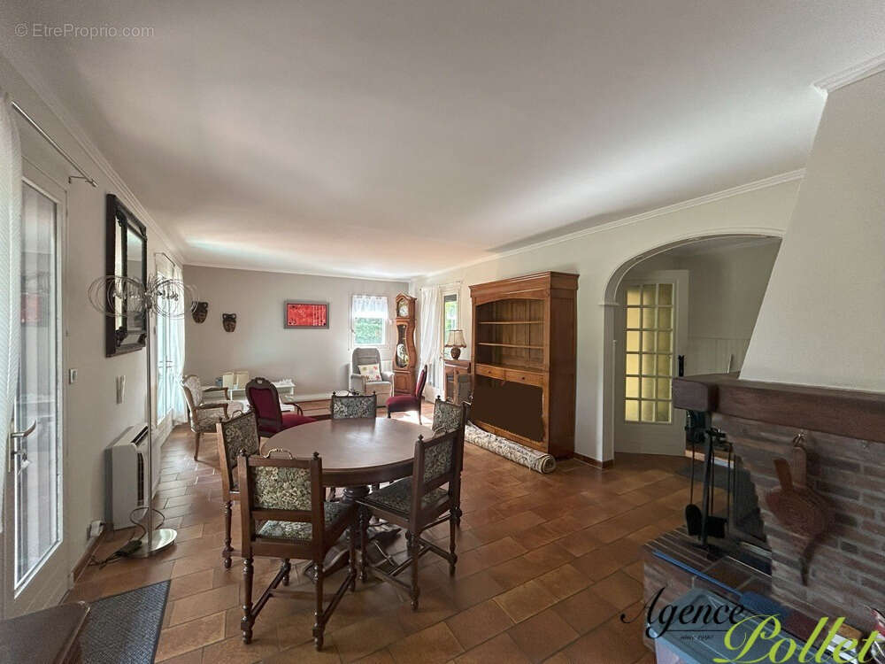 Maison à AUBIGNY-SUR-NERE