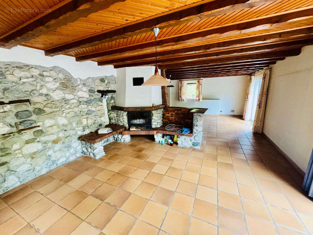 Maison à ALLONZIER-LA-CAILLE