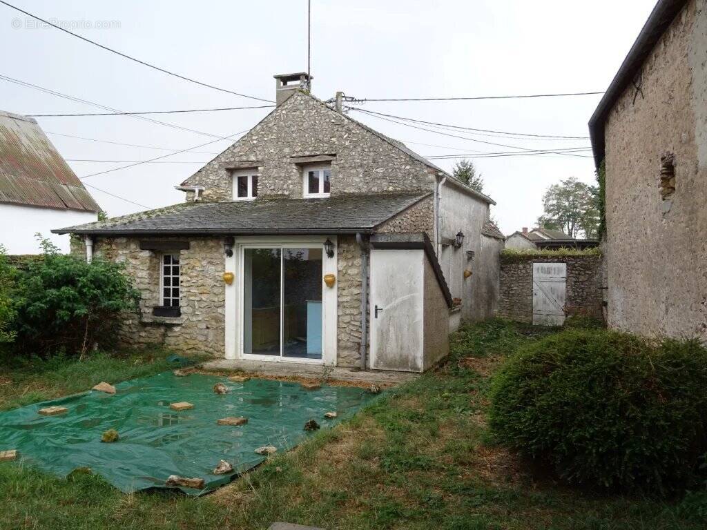 Maison à AUNEAU