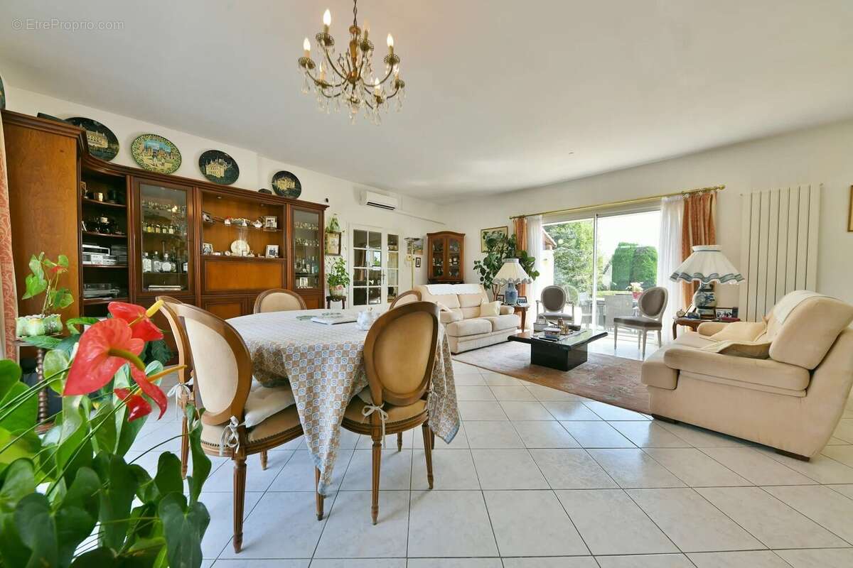 Charmante villa au cœur d'un jardin paysagé - photo 19