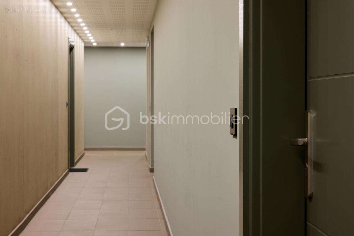 Appartement à BORMES-LES-MIMOSAS