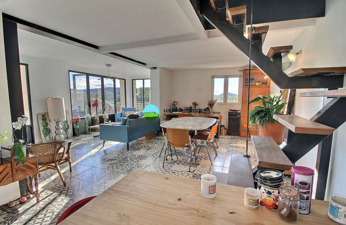 Maison à SAINT-MARCELLIN-LES-VAISON