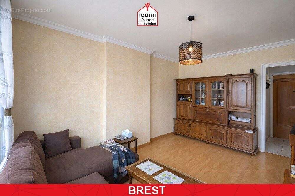 Finistere - brest (29200) - a vendre - appartement - t3  - vue degagee - balconnet - idealement situe - 3eme et dernier etage - photo 3