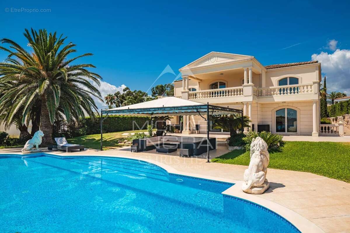 Villa vue mer panaromique sur le village de Saint-Tropez - photo 5