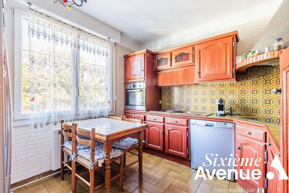 Maison à SAVIGNY-SUR-ORGE