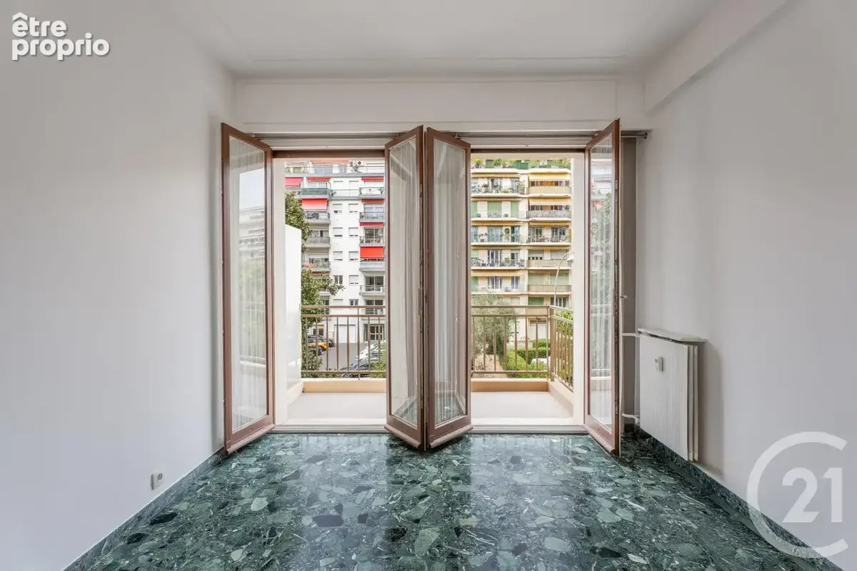 Appartement 2 pièces 46 m² à vendre à Nice (06000) - photo 3