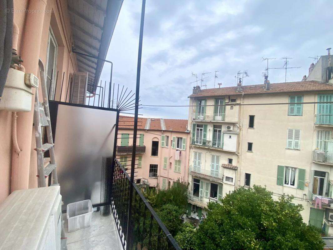 Appartement à MENTON