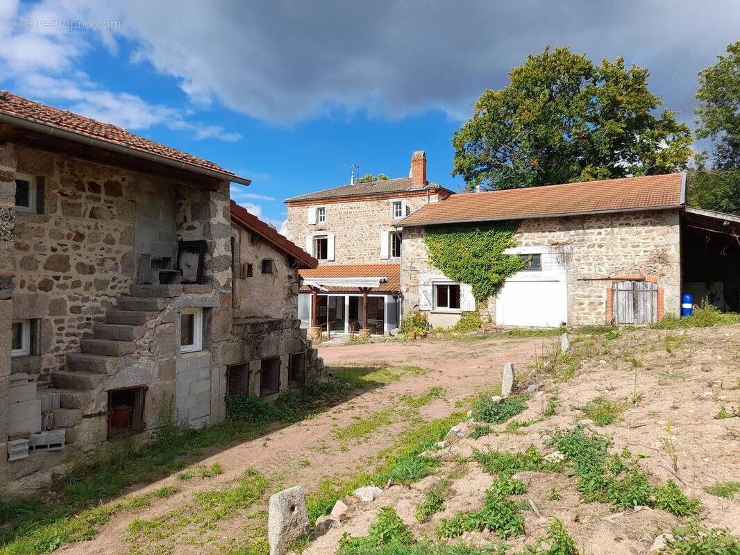 Photo 1 - Maison à LA PACAUDIERE