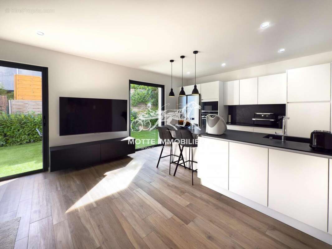 Maison à CAGNES-SUR-MER