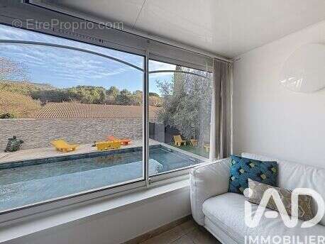 Photo 3 - Maison à ROQUEVAIRE