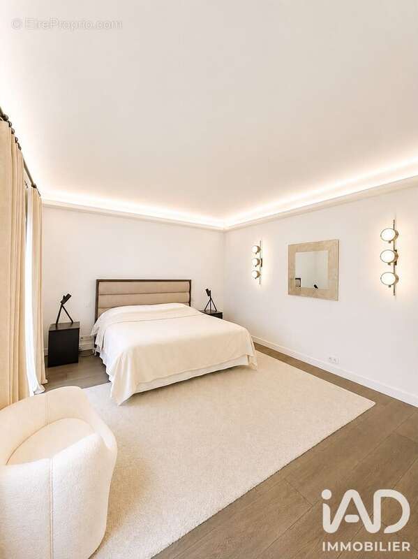 Maison 400 m² à Bougival  - photo 7