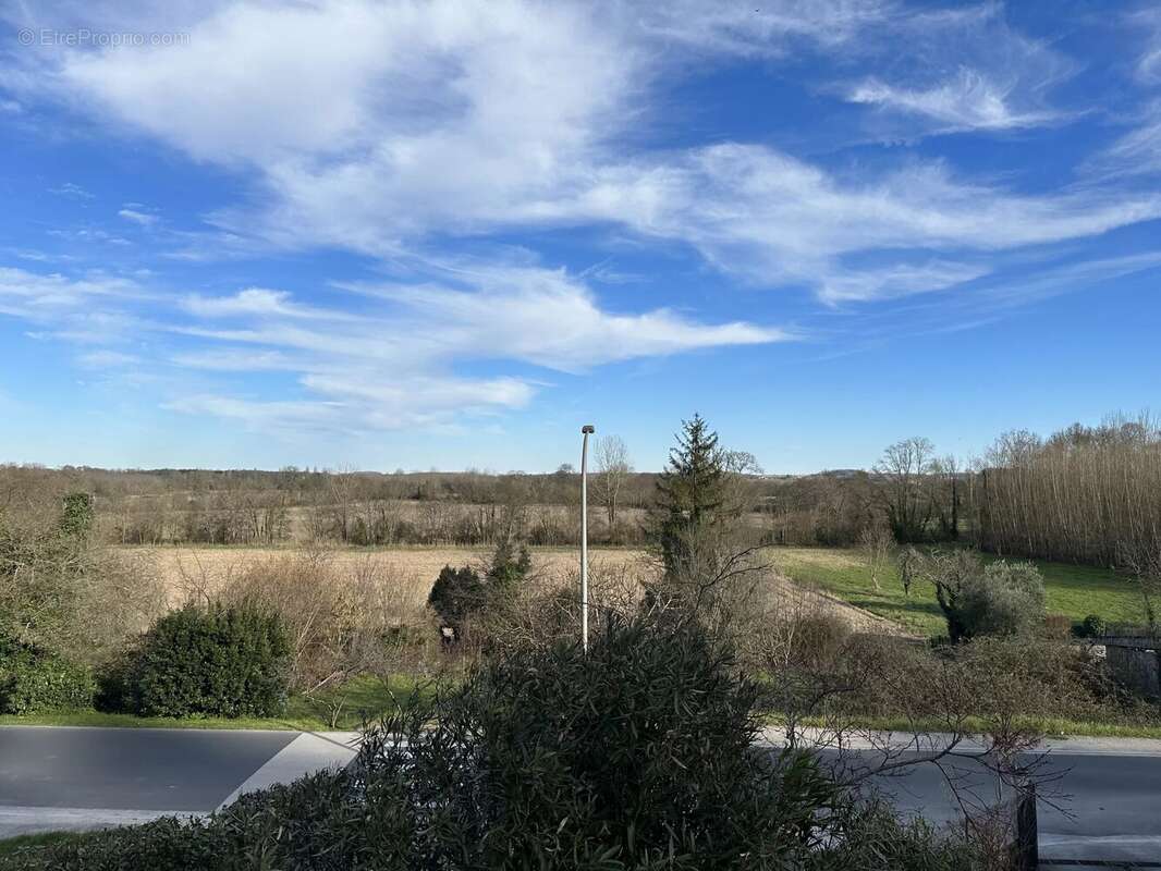 Maison à AUBETERRE-SUR-DRONNE