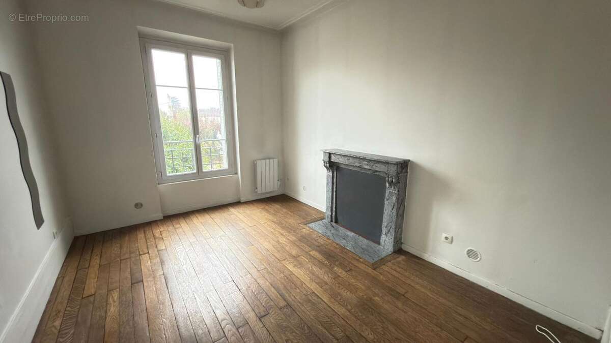 Appartement à NEUILLY-PLAISANCE