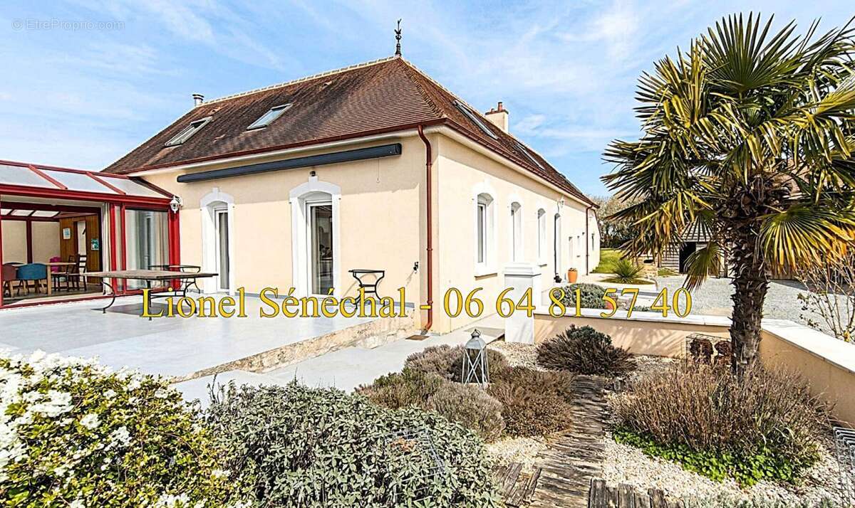 Maison à SAVIGNE-L'EVEQUE